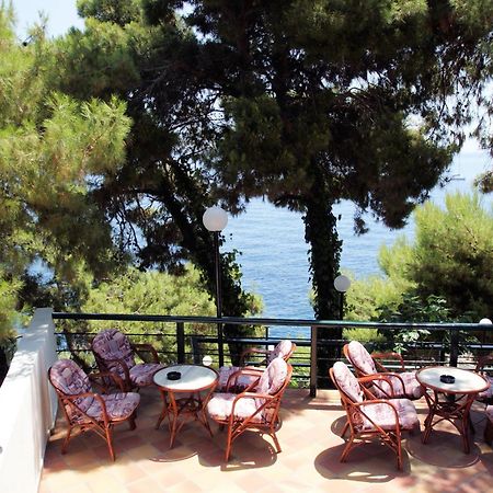 Paradise Hotel Patitírion Dış mekan fotoğraf