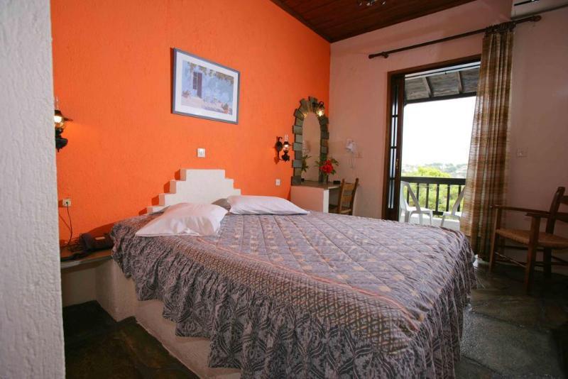 Paradise Hotel Patitírion Dış mekan fotoğraf